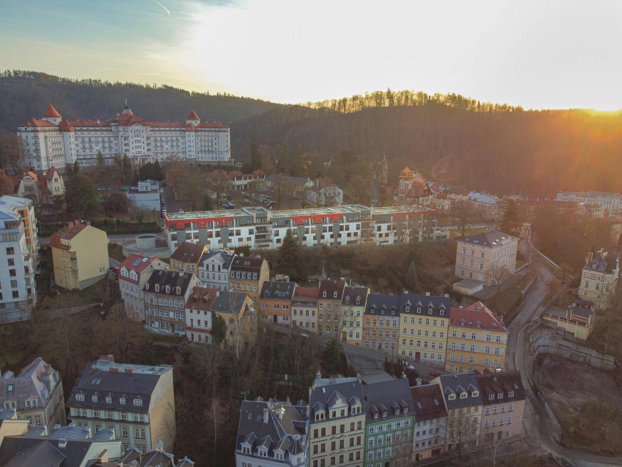 Imperial Apartment In Bohemia Residence By Rentez Karlovy Vary Exterior foto